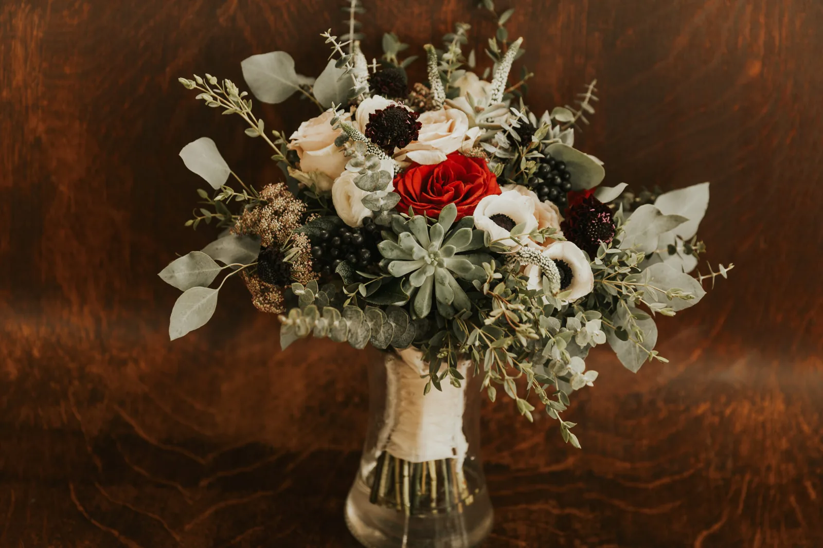 A bouquet of garden roses